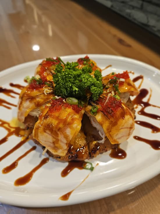 Aburi Salmon pizza