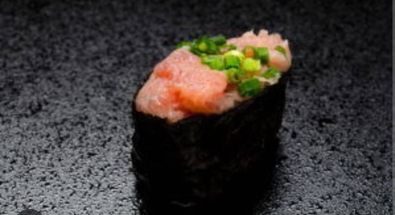 Negitoro Nigiri