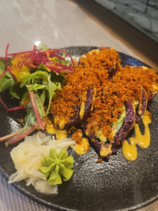 Kraken(squid legs)Roll