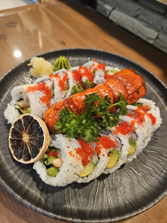 Lobster Dream Roll