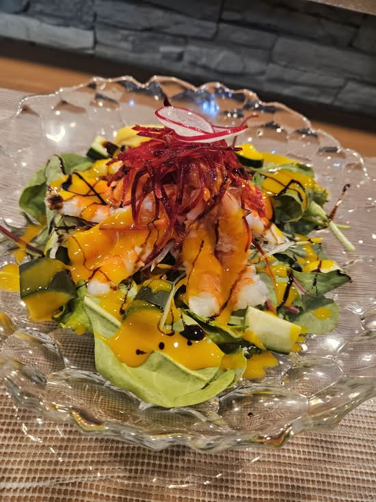 Tropical prawn Salad