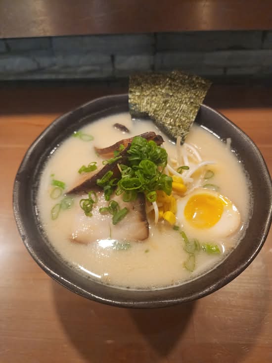 TONKOTSU RAMEN