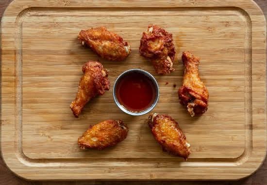 Ailes de poulet (6 MCX) / Chicken Wings (6 pieces)
