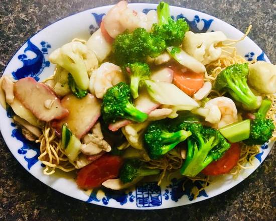 Special Cantonese Chow Mein (Crispy Noodle)