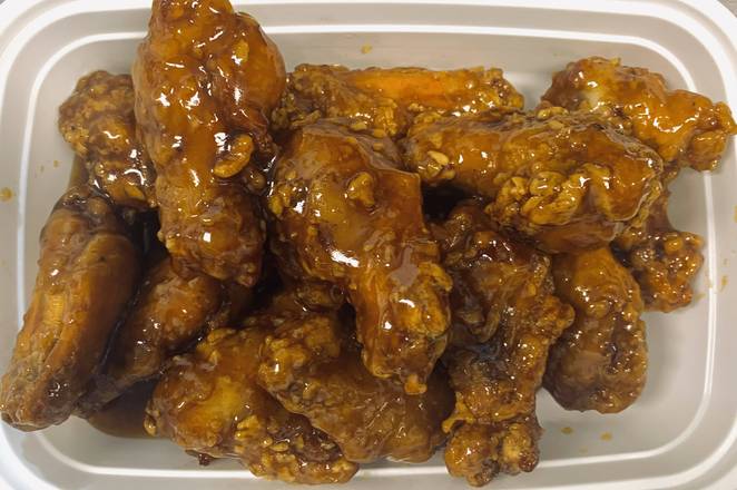 Honey garlic chicken wings (12 pieces)