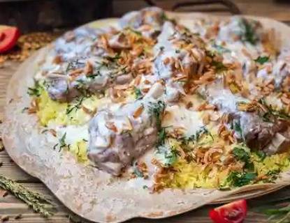 Jameed Mansaf (Jordanian Mansaf) for four people