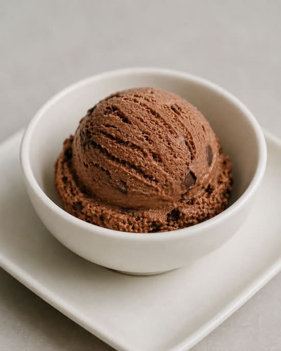 Dark Chocolate Caramel Ice Cream