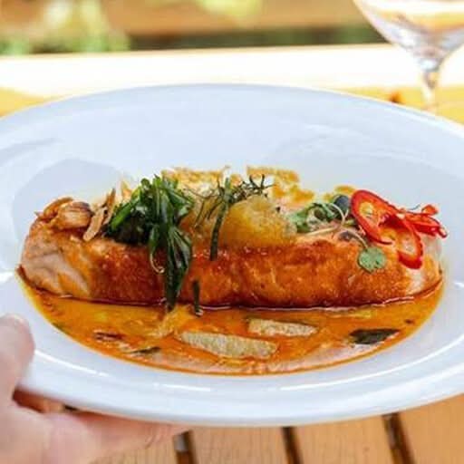 Curry jaune au saumon / Salmon Yellow Curry