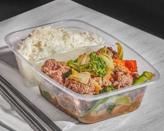 Nua Phad Num Mun Hoy (A.K.A Beef & Veggies in Oyster Sauce) [REFRIGERATED, COLD, NO MODIFICATIONS/SUBSTITUTIONS]