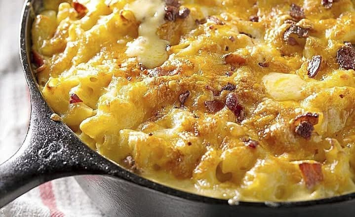 MAC N CHEESE BACON