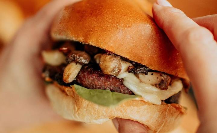 Burger brie et champignons Impossible® / Bris & Mushroom Burger Impossible®