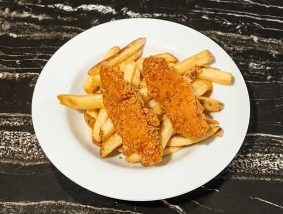 Chicken Strips (2 pcs) with fries