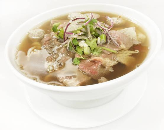 S4.Rare Beef and Beef Ball Pho