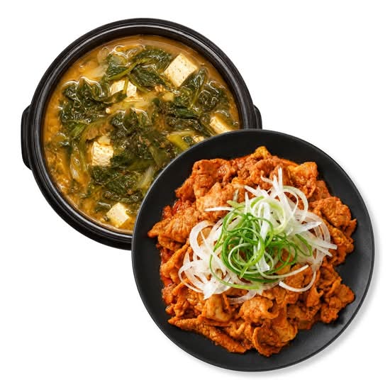 Combo Jaeyuk et Ugeoji Doenjang Jjigae 제육 + 우거지된장찌개
