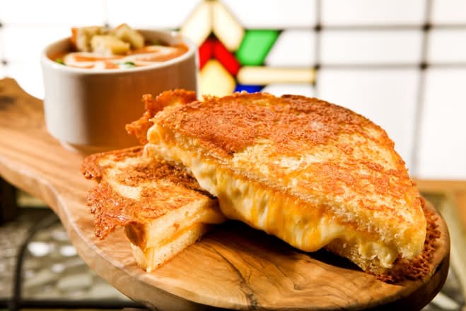 Cheezy Grilled Cheese