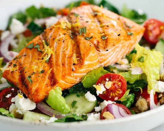 Salade au saumon grillé / Grilled Salmon Salad
