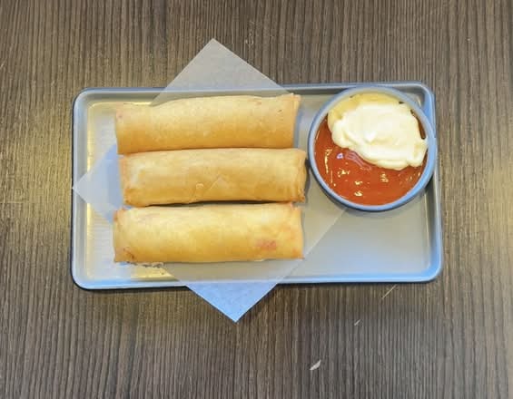 Cheesy Seafood Spring Rolls
