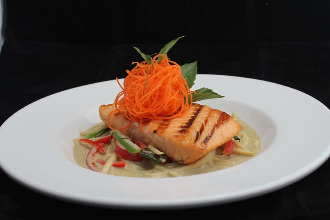 Grilled Salmon in Green