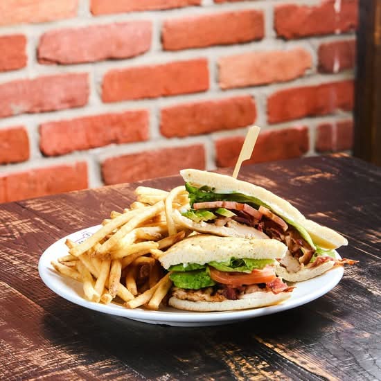 Sandwich Poulet & Avocat / Chicken & Avocado Sandwich