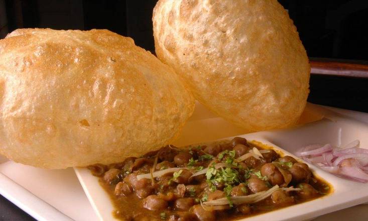 Chana Bhatura
