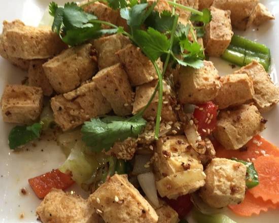 Cubes de Tofu Sautés au Sel et Poivre / Sauteed Diced Tofu with Salt and Pepper (Đậu Hủ Rang Muối Tiêu)