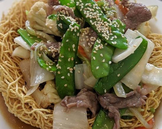 Nid d'oiseau au bœuf et légumes  / Beef and vegetables bird nest / Mì Xào Bò