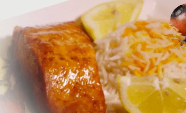 47. Saumon grillé / Grilled Salmon