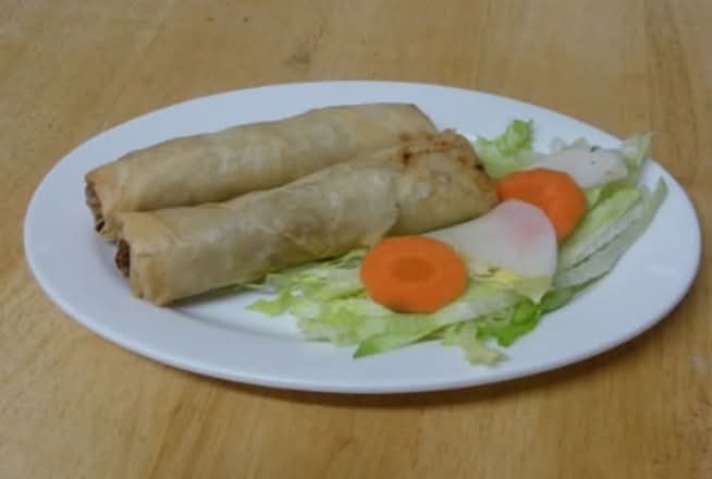 11. Deep Fried Vegetable Spring Roll (2 Rolls)