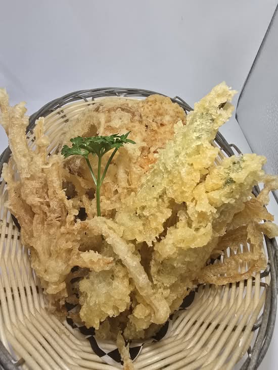 Vegetable Tempura (9 pcs)