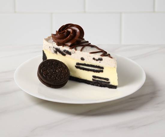 Oreo Cookies and Cream Cheesecake (Slice)