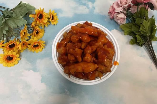 General Chicken W / Sweet and Sour