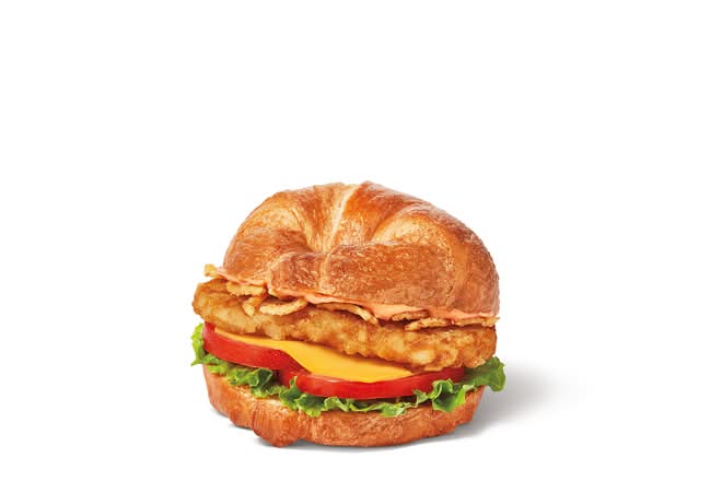 Timatin aux légumes chipotle sur croissant