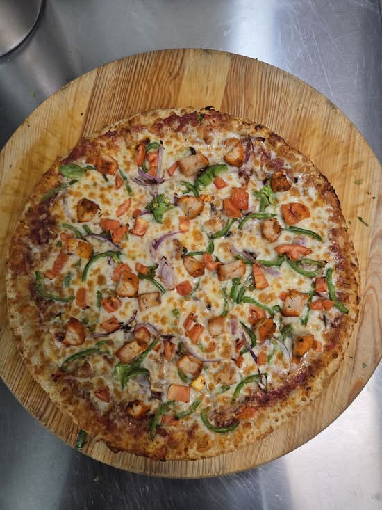 Shahi Paneer Pizza