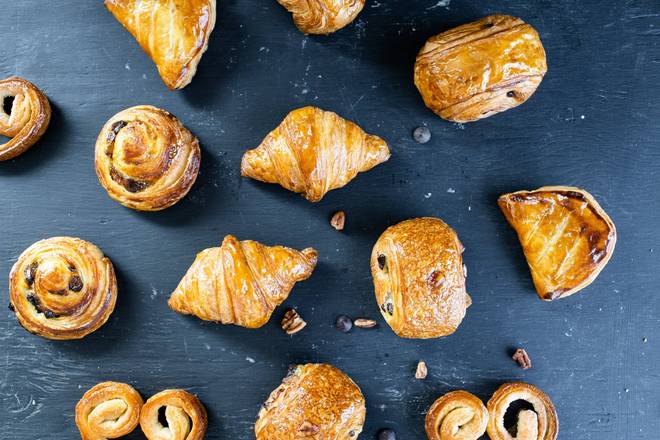 6 Viennoiseries Mystères Du Jour / 6 Daily Pastries