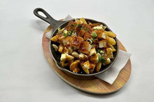 Poutine Poulet Thaï / Thai Chicken Poutine