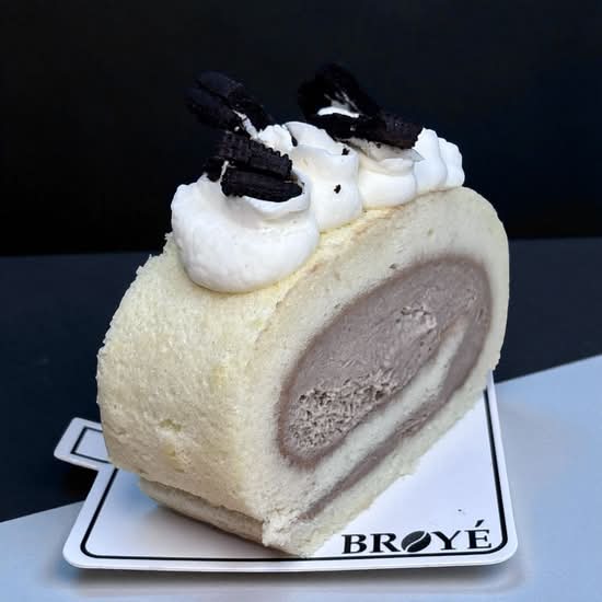 Roll cake - Hojicha Raspberry
