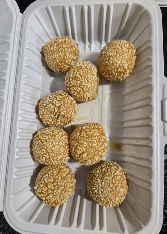 Sesame Ball  (8 pcs)