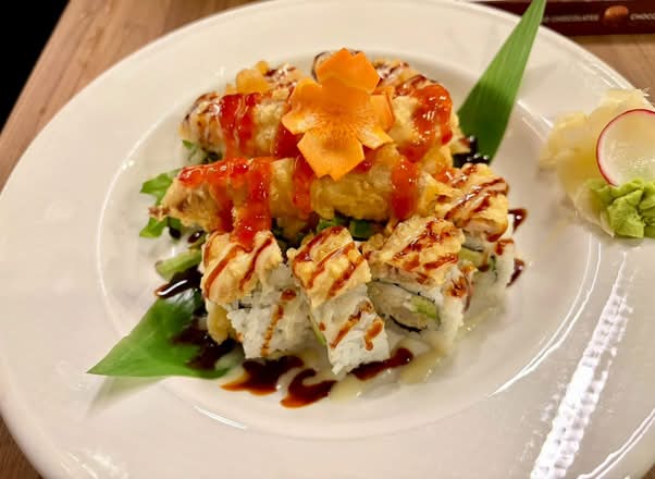 Fantastic Salmon Roll (8 pcs)