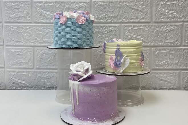 Spring Inspired Mini Cakes