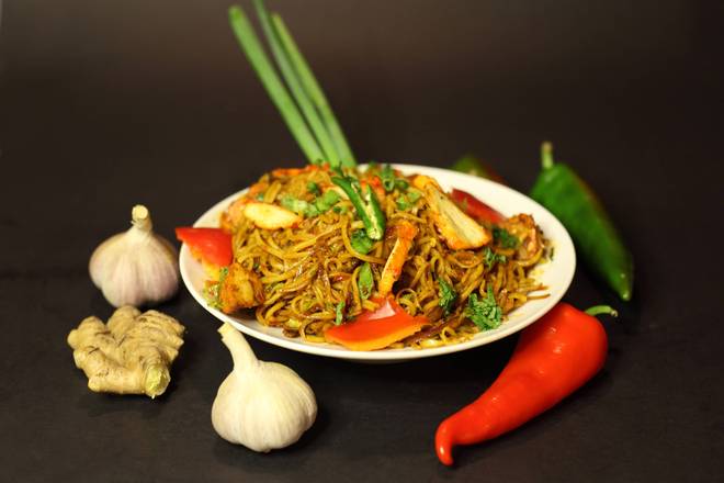 18. Hakka Chicken Noodles