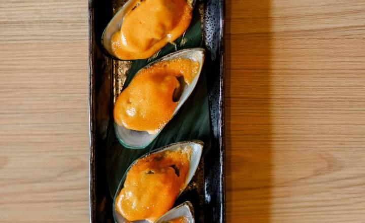 Baked Mussels (4 Pcs)