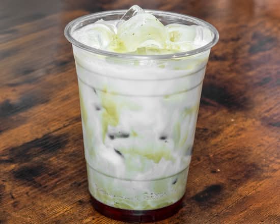 "Iced Matcha Gotcha"(Raspberry Puree+Matcha) "our signature "