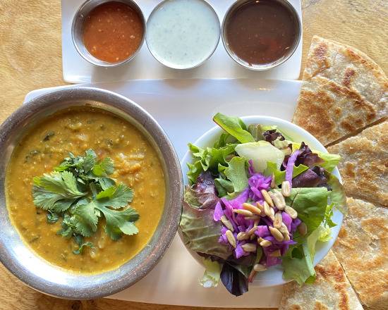 Soup with Green Salad and Boulani