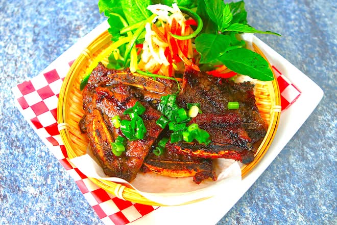 Grilled Lemongrass Beef Short Ribs ( Bò Nướng)