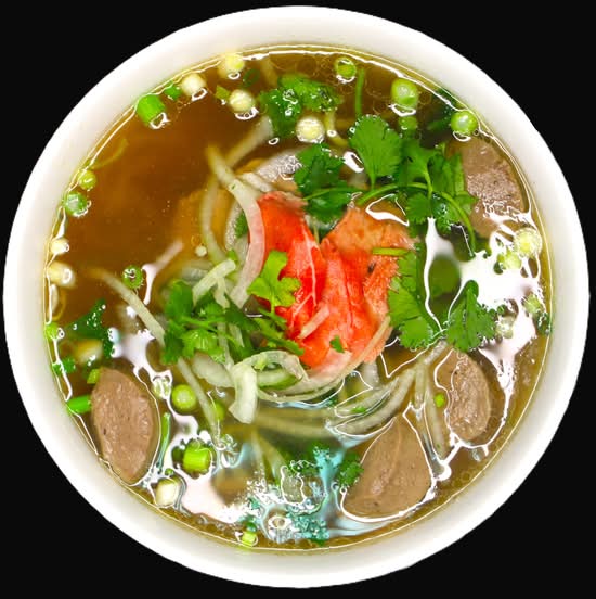 36. Pho with Rare Beef & Beef Balls (Phở Tái Bò Viên)