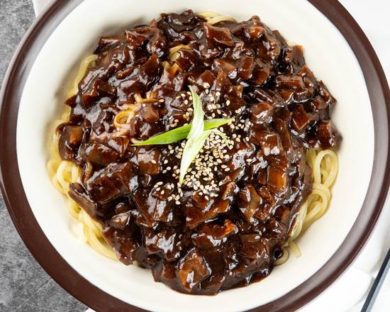 Jja Jang Myun - Noodle with Black Bean Sauce (짜장면)