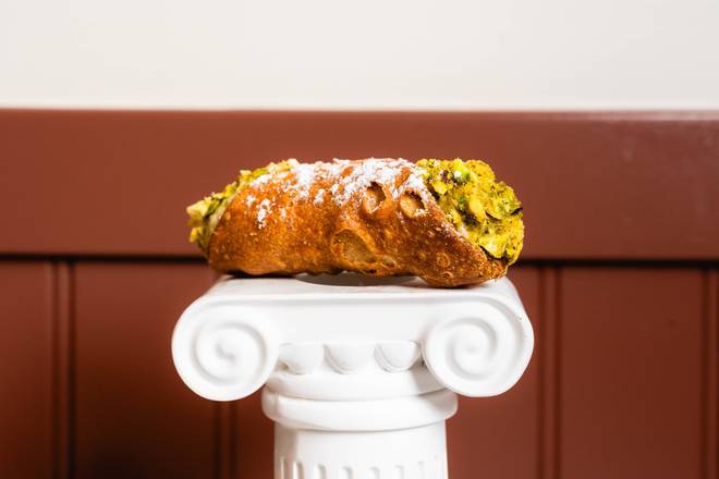 Pistachio Cannoli