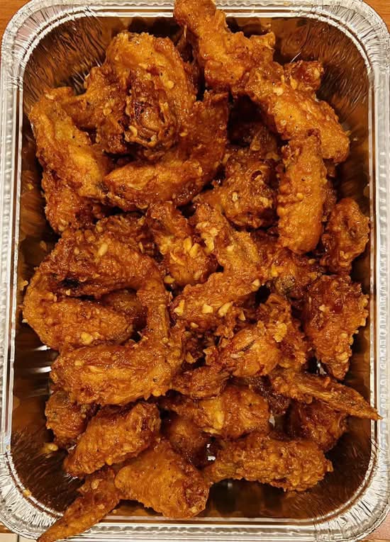 108A. Cánh gà chiên nước mắm (24 cái)/  Fried Chicken Wings with Fish Sauce Glaze (24PCS)