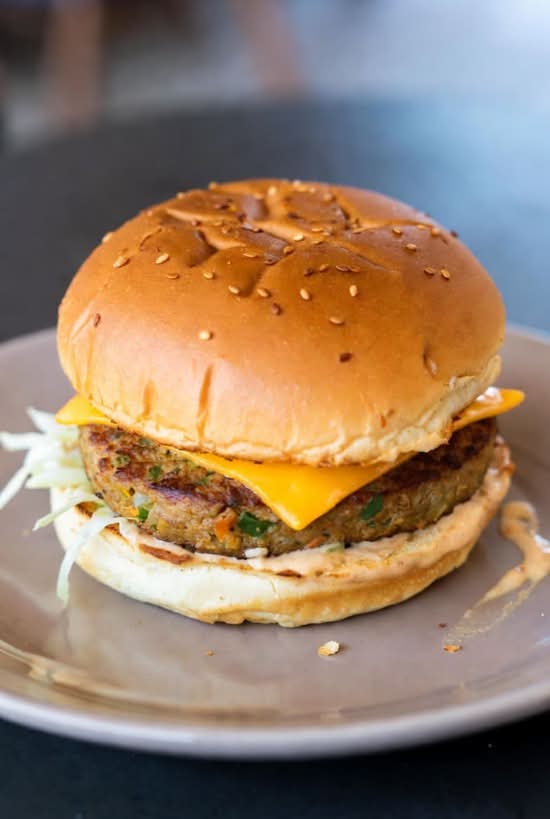 Aloo Tikki Burger