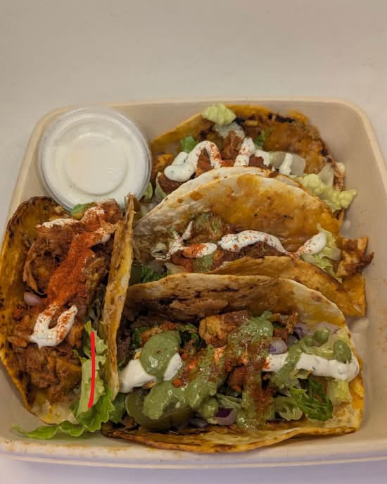 BIRRIA SMOKY CHILLI CHICKEN TACOS